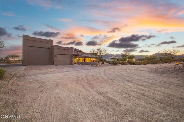 19211 W SELDON Lane, Waddell, AZ 85355