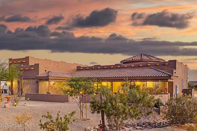 19211 W SELDON Lane, Waddell, AZ 85355