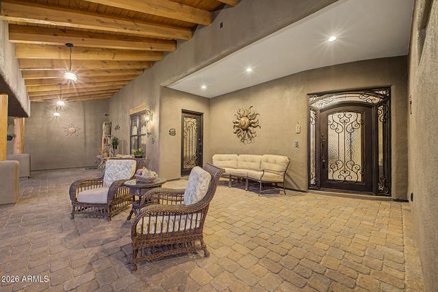 19211 W SELDON Lane, Waddell, AZ 85355