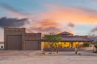 19211 W SELDON Lane, Waddell, AZ 85355