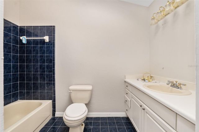 1135 SE 12TH AVENUE, Gainesville, FL 32641