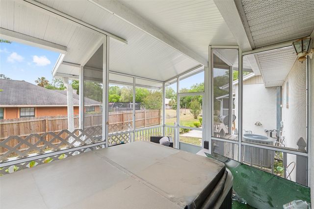 1135 SE 12TH AVENUE, Gainesville, FL 32641