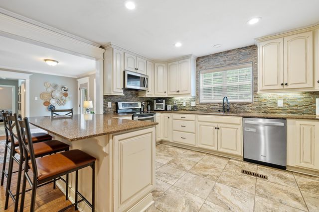 8313 Shimrod Street, Benton, AR 72019