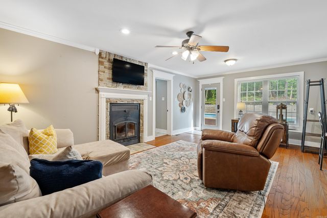 8313 Shimrod Street, Benton, AR 72019