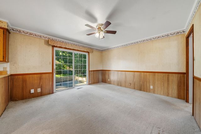 102 Dahlia St, Hot Springs, AR 71913
