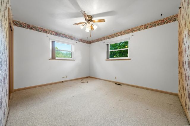 102 Dahlia St, Hot Springs, AR 71913