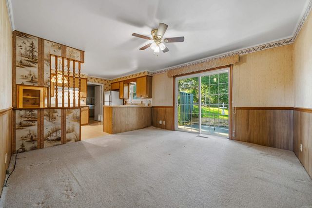 102 Dahlia St, Hot Springs, AR 71913