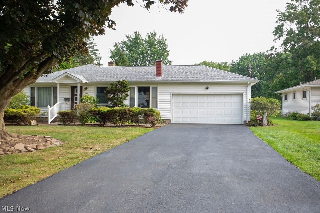 265 Richards Drive, Liberty, OH 44505