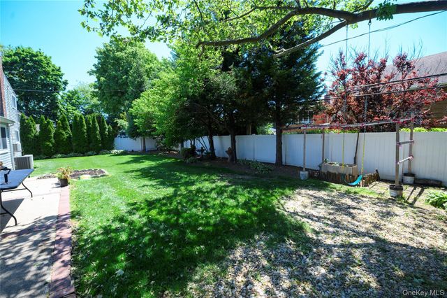 54 Ivy Drive, Jericho, NY 11753