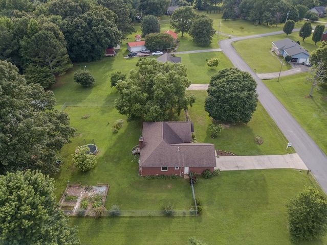 4019 Belle Orchard Dr, Fayetteville, TN 37334