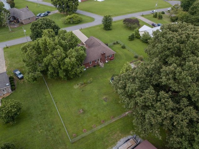 4019 Belle Orchard Dr, Fayetteville, TN 37334