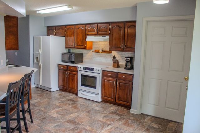 4019 Belle Orchard Dr, Fayetteville, TN 37334