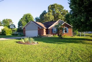 4019 Belle Orchard Dr, Fayetteville, TN 37334