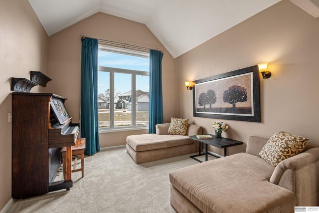 6728 S 162nd Avenue, Omaha, NE 68135