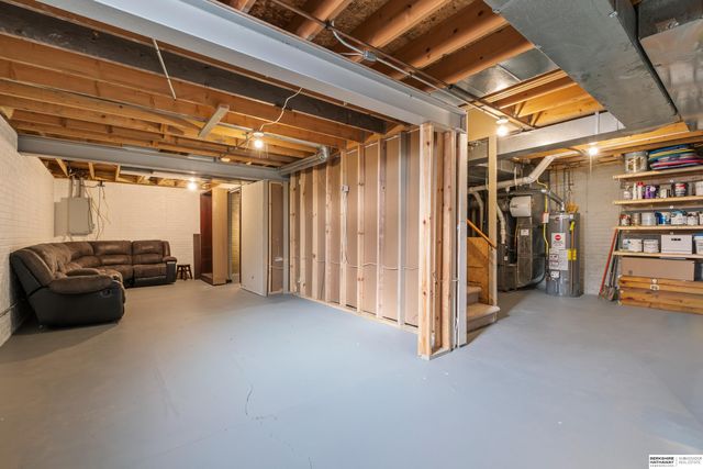 6728 S 162nd Avenue, Omaha, NE 68135