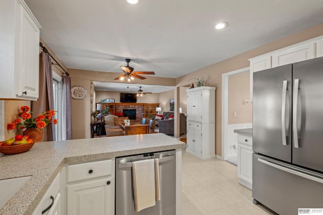 6728 S 162nd Avenue, Omaha, NE 68135