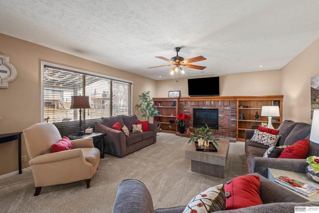 6728 S 162nd Avenue, Omaha, NE 68135