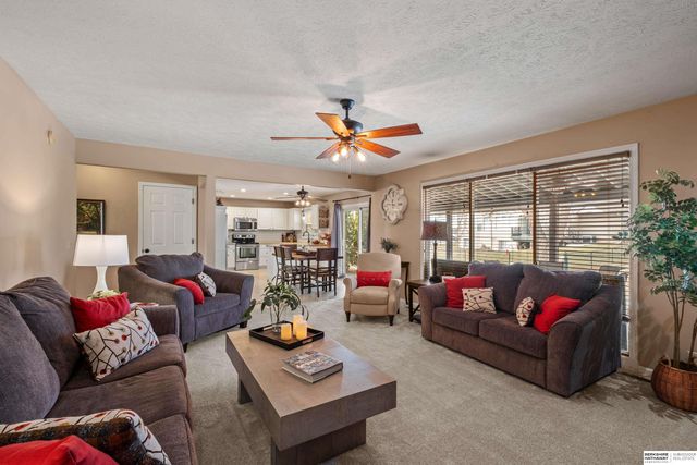 6728 S 162nd Avenue, Omaha, NE 68135