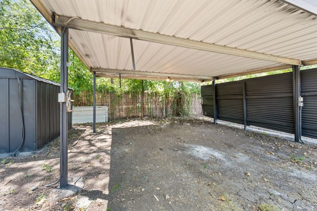 3557 Montreal Circle, Haltom City, TX 76117