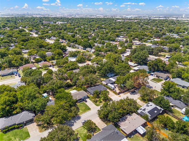 3557 Montreal Circle, Haltom City, TX 76117