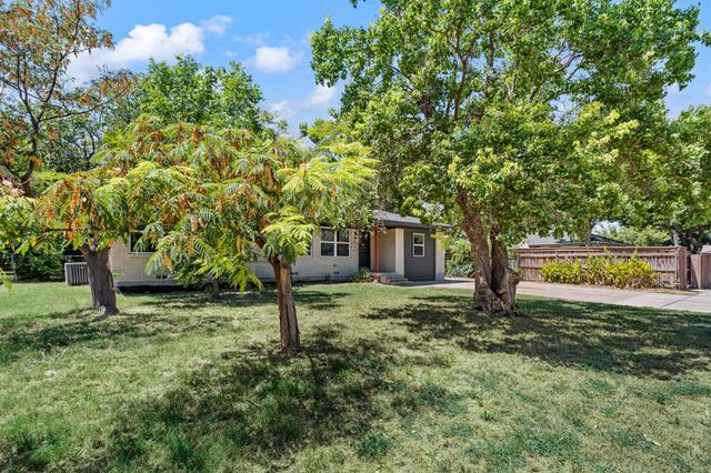 3557 Montreal Circle, Haltom City, TX 76117