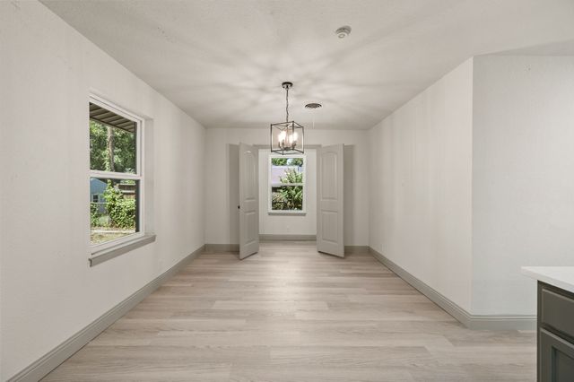 3557 Montreal Circle, Haltom City, TX 76117