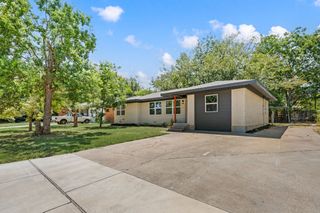 3557 Montreal Circle, Haltom City, TX 76117