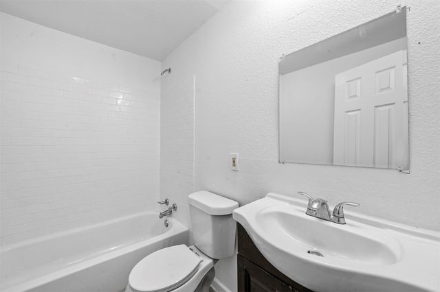 120 E Monterey Street, Denison, TX 75021
