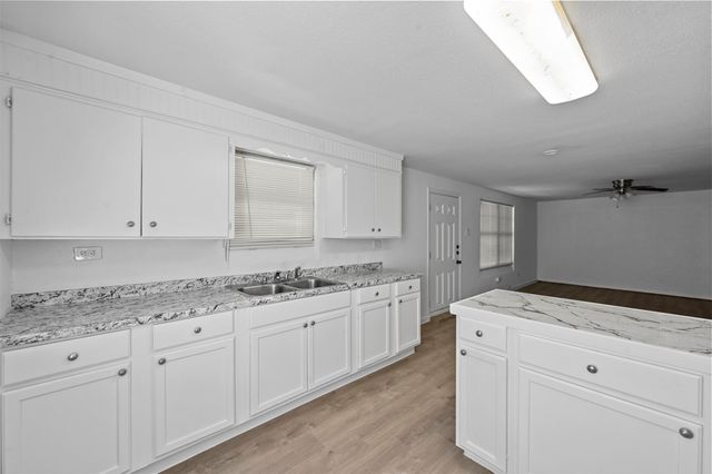 120 E Monterey Street, Denison, TX 75021