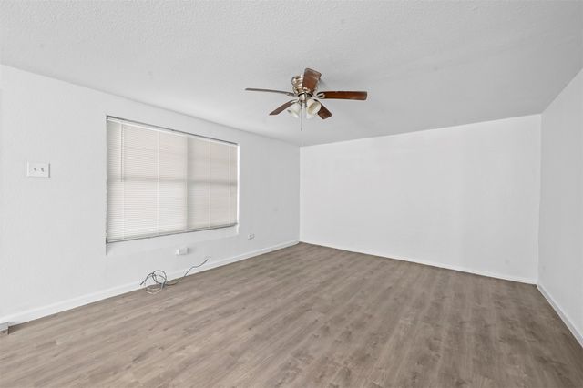 120 E Monterey Street, Denison, TX 75021