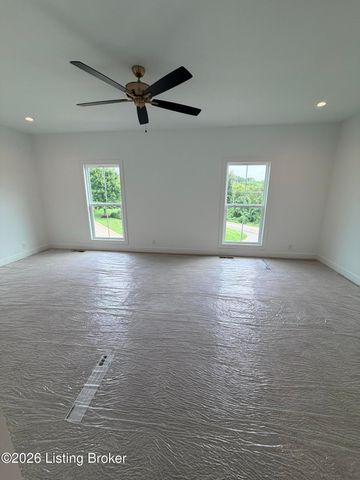 13000 Pond Creek Dr, Goshen, KY 40026