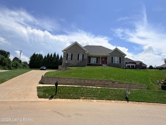 13000 Pond Creek Dr, Goshen, KY 40026