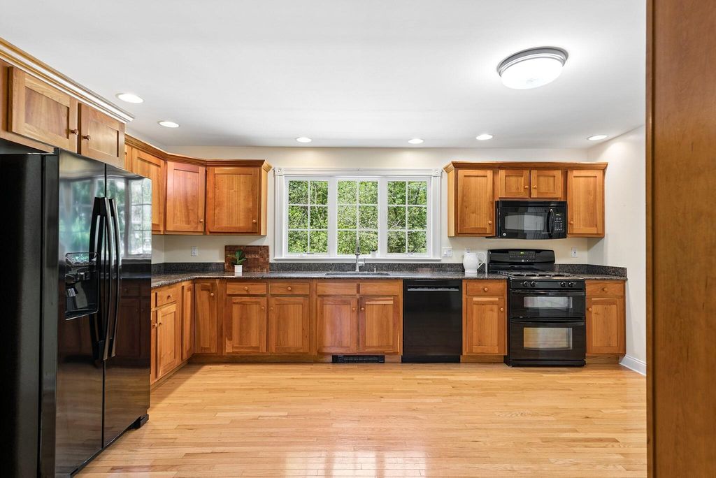 51 Oldfield Road, Yarmouth, ME 04096 — photo 4