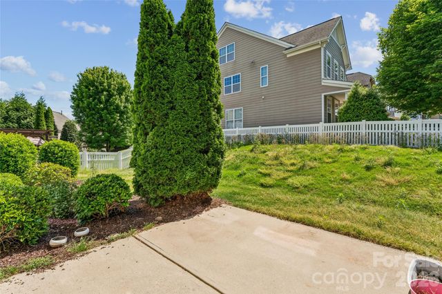 151 Blossom Ridge Drive, Mooresville, NC 28117
