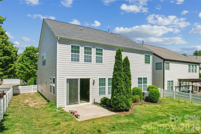 151 Blossom Ridge Drive, Mooresville, NC 28117