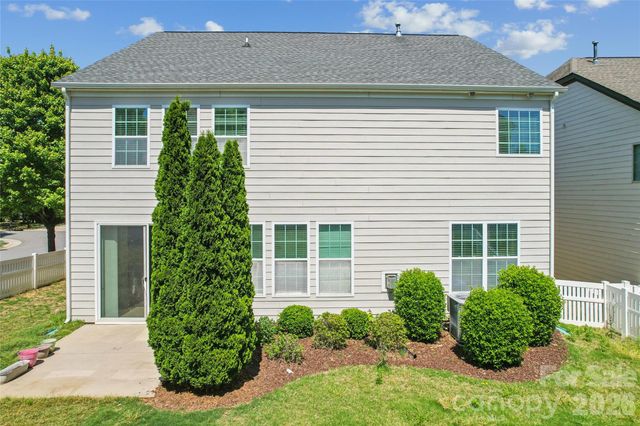 151 Blossom Ridge Drive, Mooresville, NC 28117