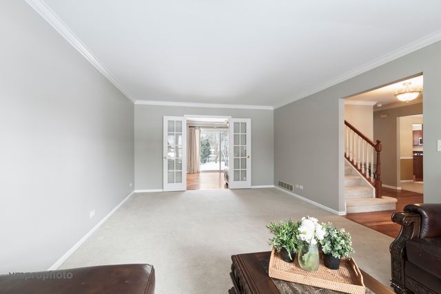 246 Montclair Road, Vernon Hills, IL 60061