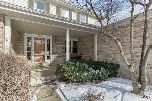 246 Montclair Road, Vernon Hills, IL 60061