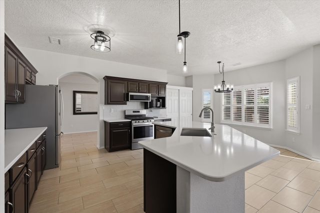 1243 Mirador Loop NE, Rio Rancho, NM 87144