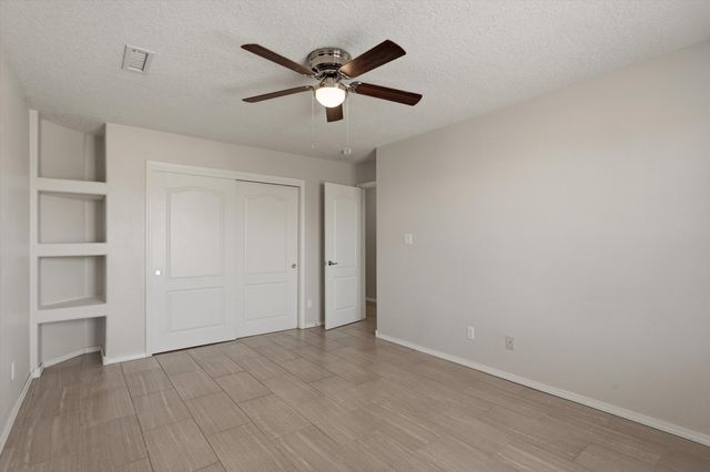 1243 Mirador Loop NE, Rio Rancho, NM 87144