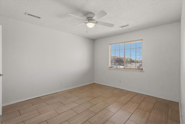 1243 Mirador Loop NE, Rio Rancho, NM 87144