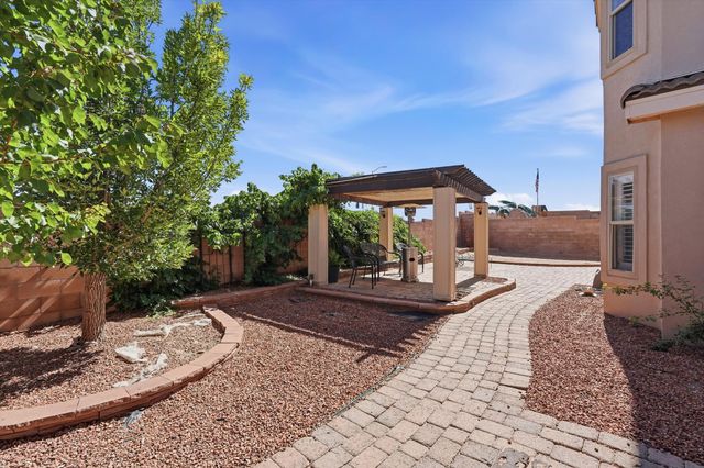 1243 Mirador Loop NE, Rio Rancho, NM 87144