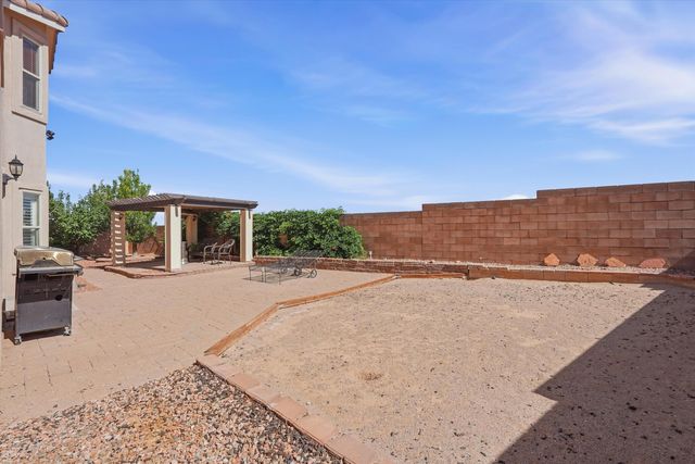 1243 Mirador Loop NE, Rio Rancho, NM 87144