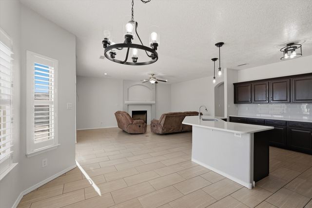 1243 Mirador Loop NE, Rio Rancho, NM 87144