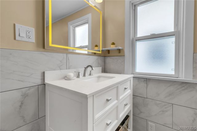 14 Donaldson Road, Buffalo, NY 14208