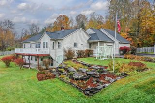 307 West Sleepy Hollow Road, Essex Junction, VT 05452