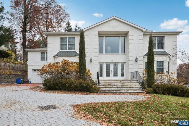 680 Soldier Hill Road, Oradell, NJ 07649