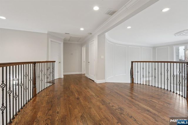 680 Soldier Hill Road, Oradell, NJ 07649