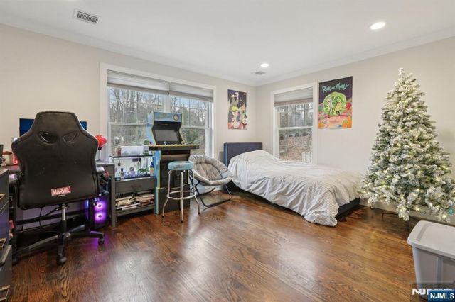 680 Soldier Hill Road, Oradell, NJ 07649