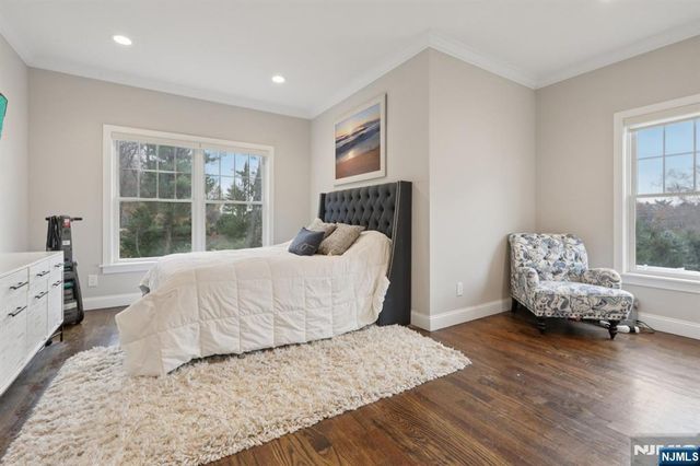 680 Soldier Hill Road, Oradell, NJ 07649